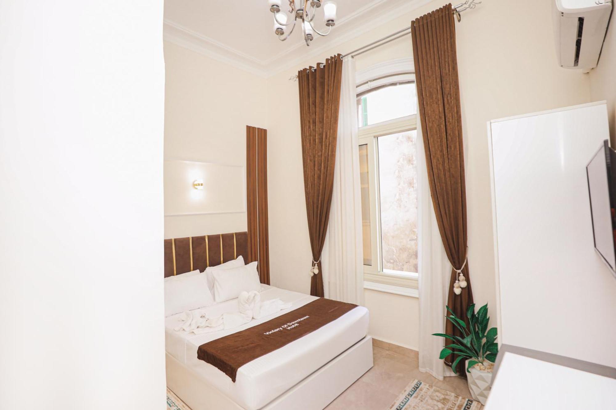 Victory Downtown Boutique 3*